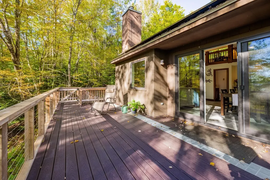 525 Morgan Road Hartford VT 05059