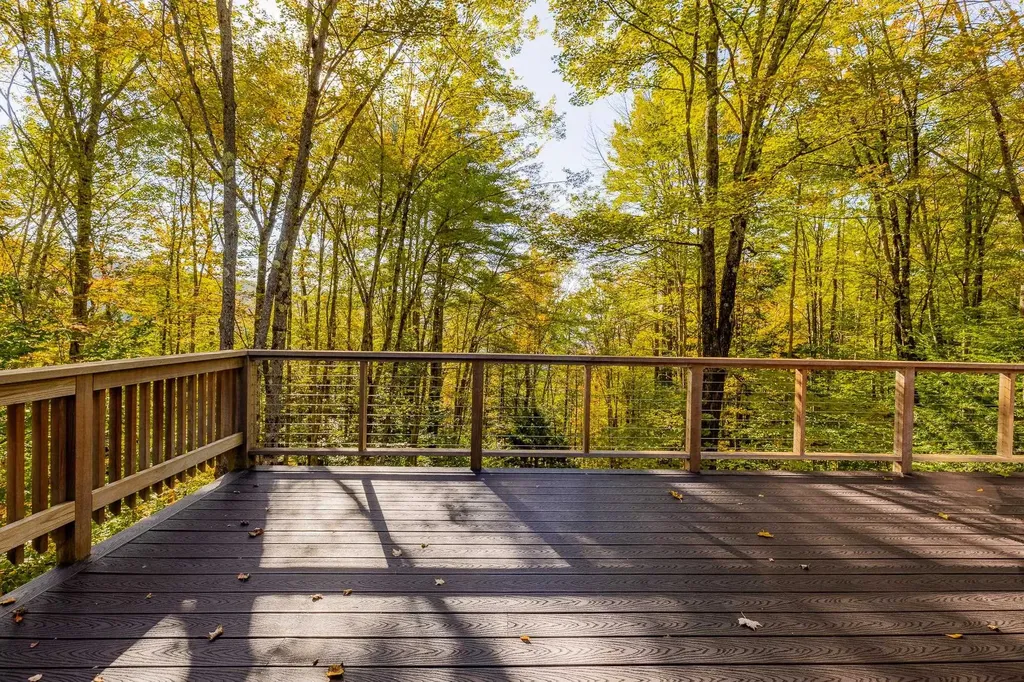 525 Morgan Road Hartford VT 05059