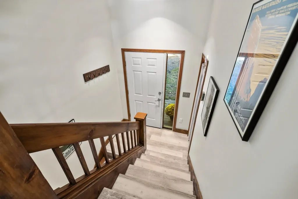 525 Morgan Road Hartford VT 05059