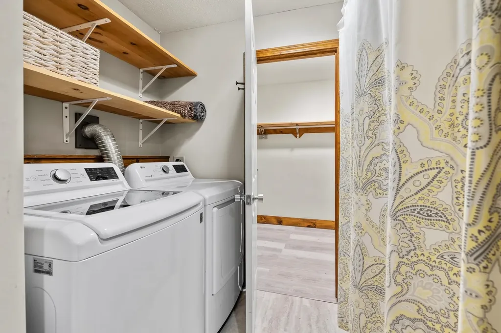 525 Morgan Road Hartford VT 05059