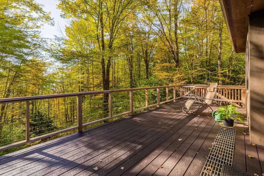 525 Morgan Road Hartford VT 05059