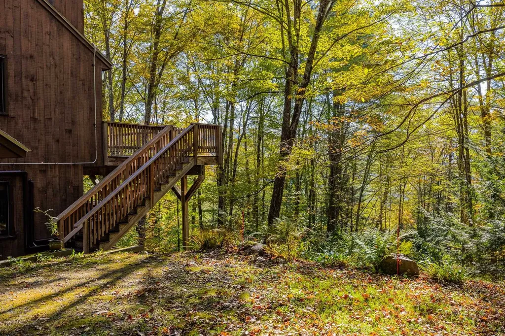 525 Morgan Road Hartford VT 05059