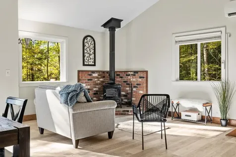 525 Morgan Road Hartford VT 05059