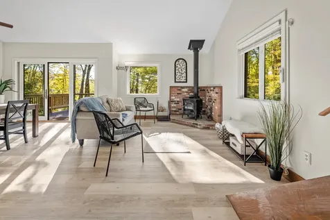 525 Morgan Road Hartford VT 05059