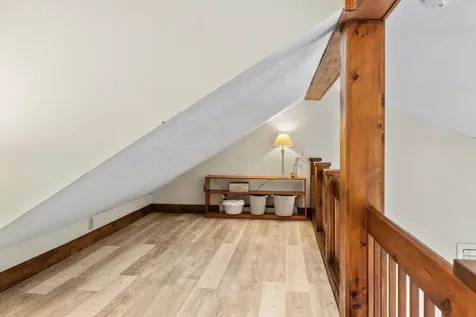 525 Morgan Road Hartford VT 05059