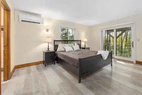 525 Morgan Road Hartford VT 05059