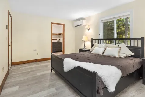 525 Morgan Road Hartford VT 05059