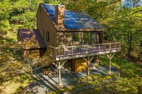 525 Morgan Road Hartford VT 05059