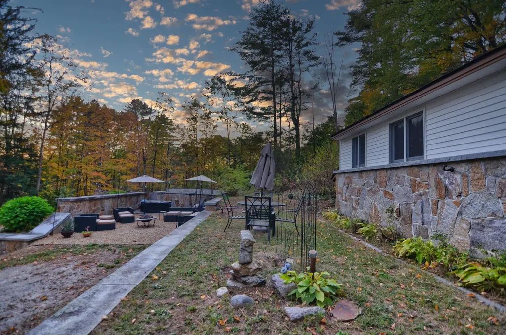 19 Ives Road Andover NH 03216