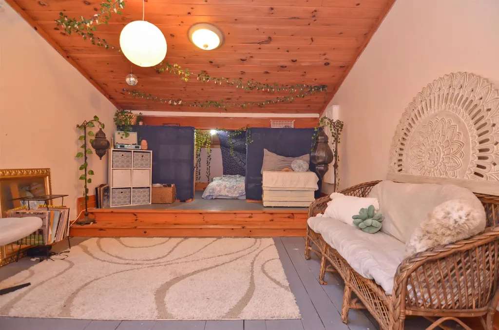 19 Ives Road Andover NH 03216