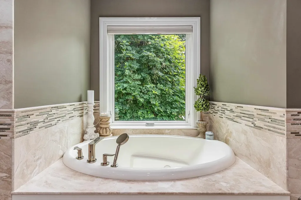 4 Sloans Brook Drive Exeter NH 03833