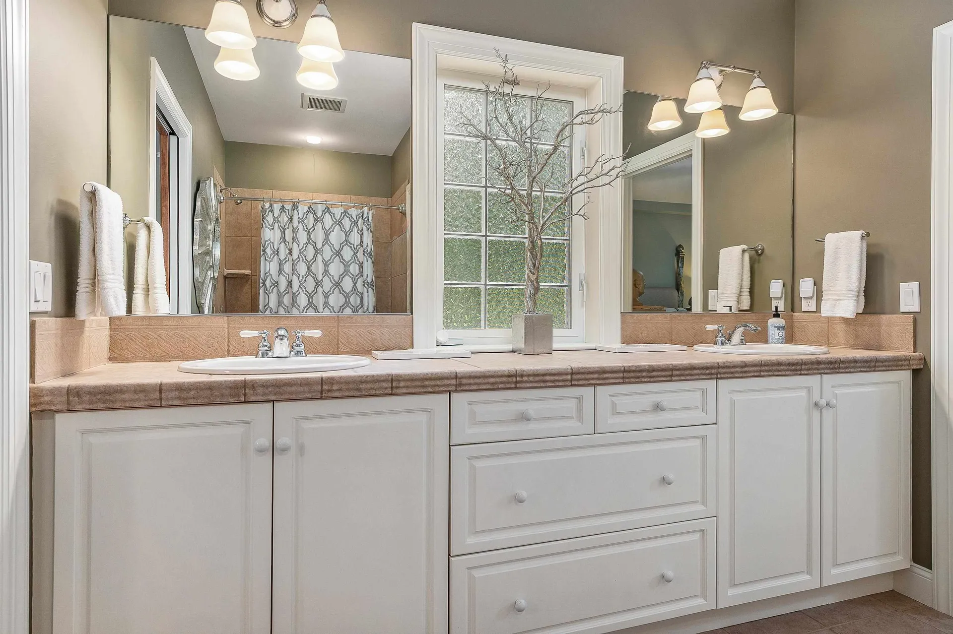 4 Sloans Brook Drive Exeter NH 03833