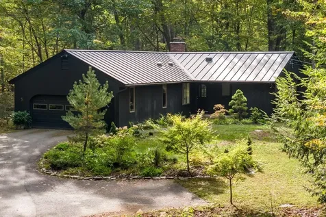 31 Garrison Lane Madbury NH 03823