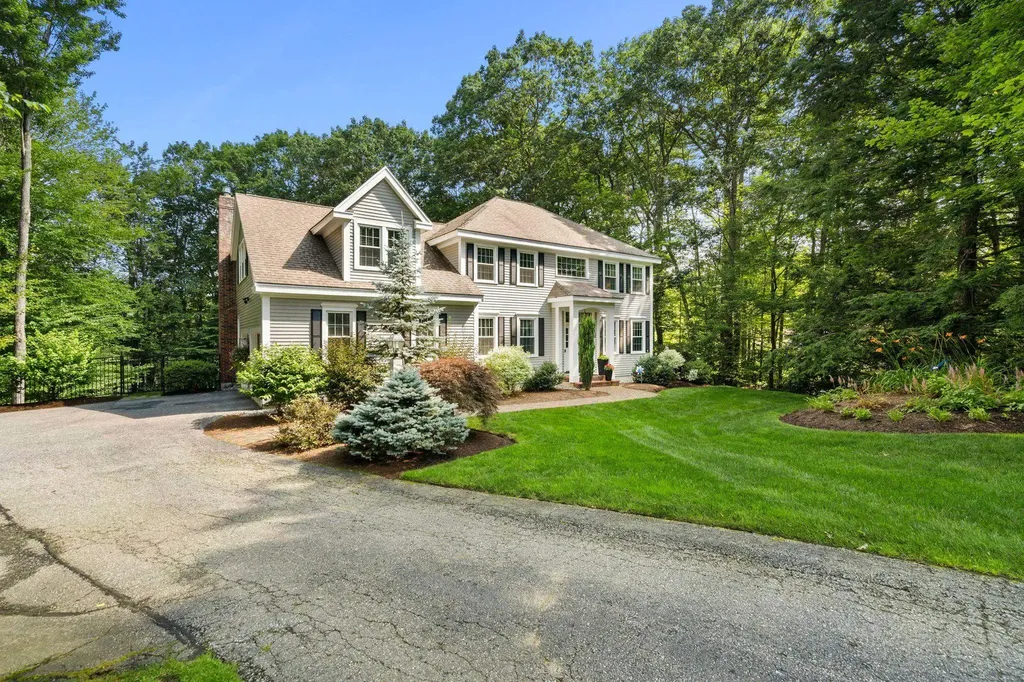 9 Cherry Lane Bedford NH 03110