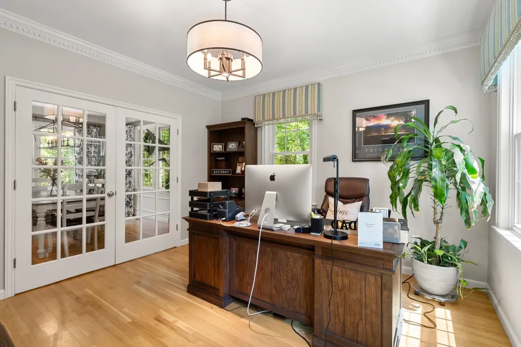 9 Cherry Lane Bedford NH 03110