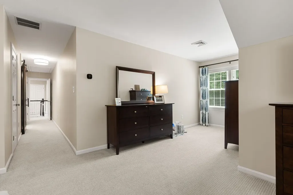 9 Cherry Lane Bedford NH 03110