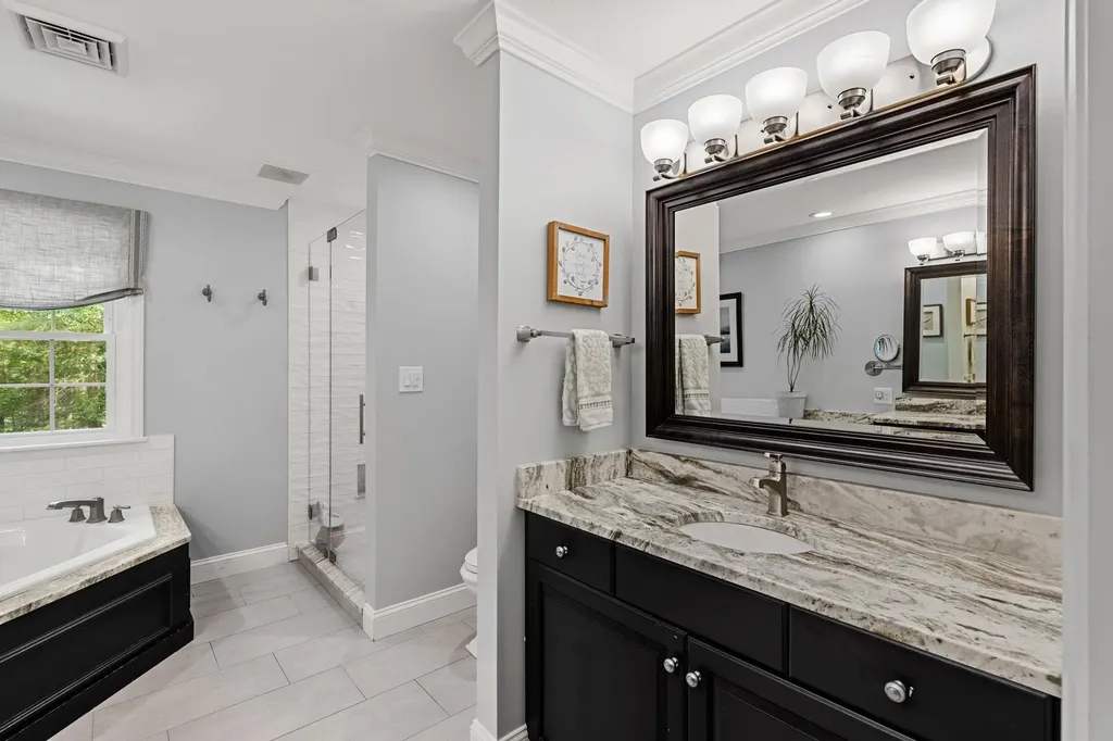 9 Cherry Lane Bedford NH 03110