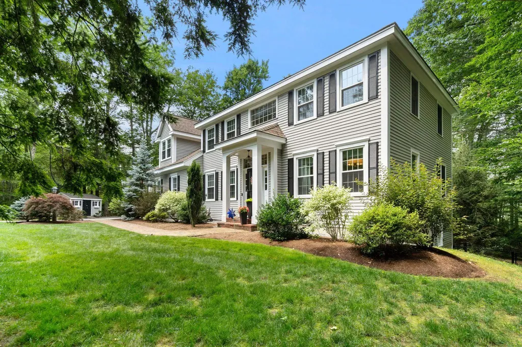 9 Cherry Lane Bedford NH 03110