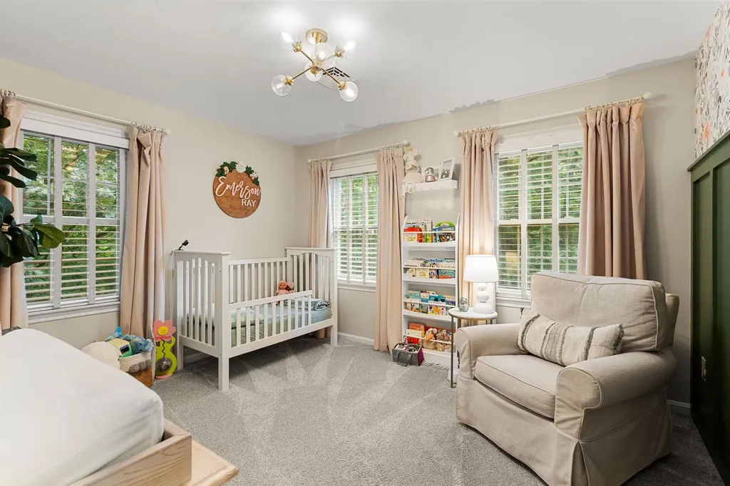 9 Cherry Lane Bedford NH 03110