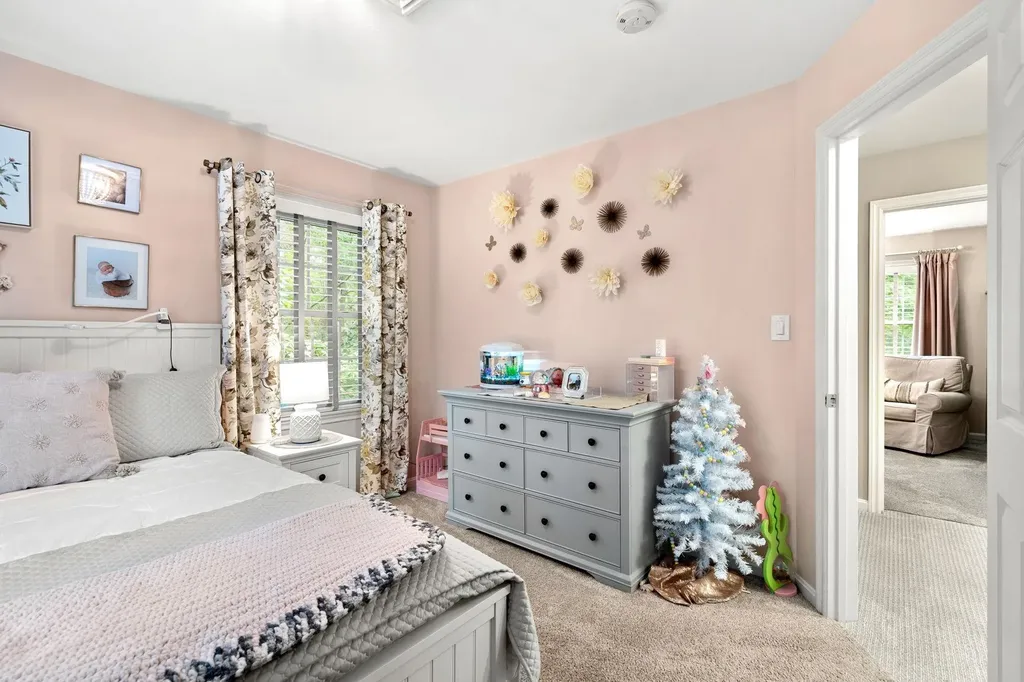 9 Cherry Lane Bedford NH 03110