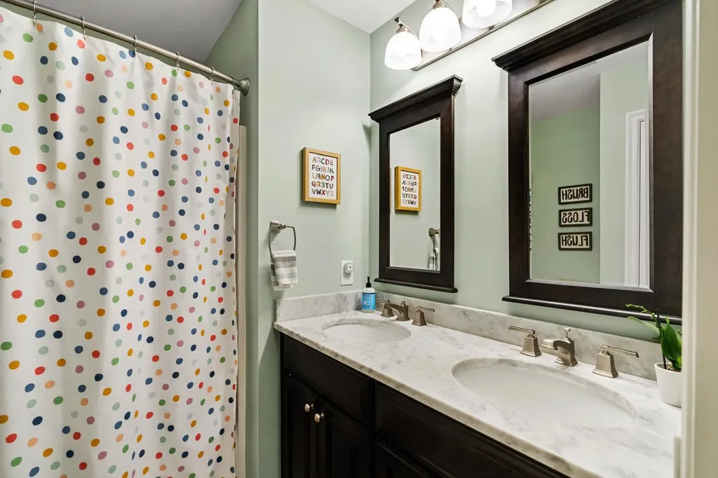 9 Cherry Lane Bedford NH 03110