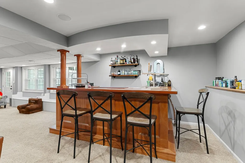 9 Cherry Lane Bedford NH 03110