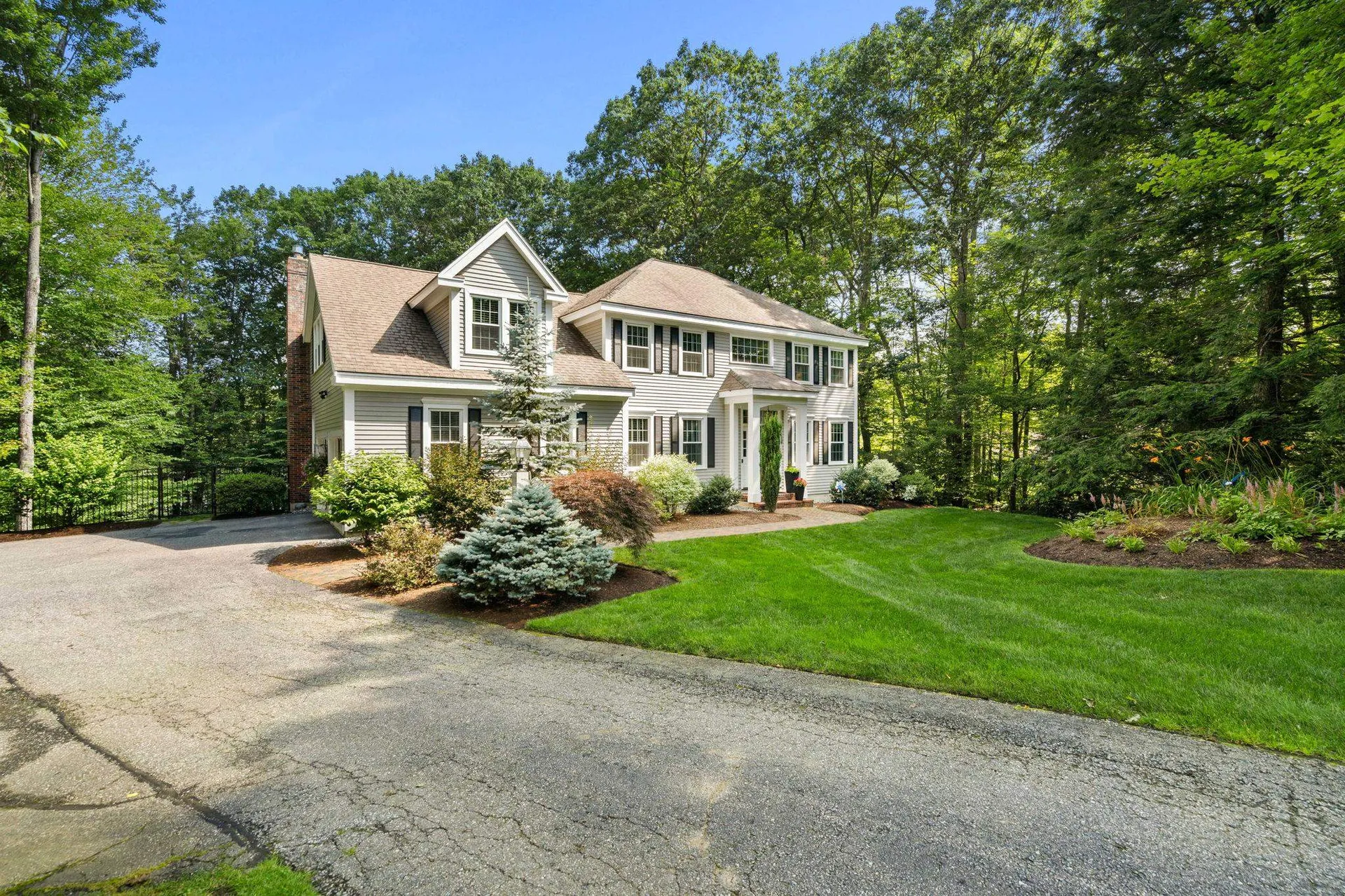 9 Cherry Lane Bedford NH 03110