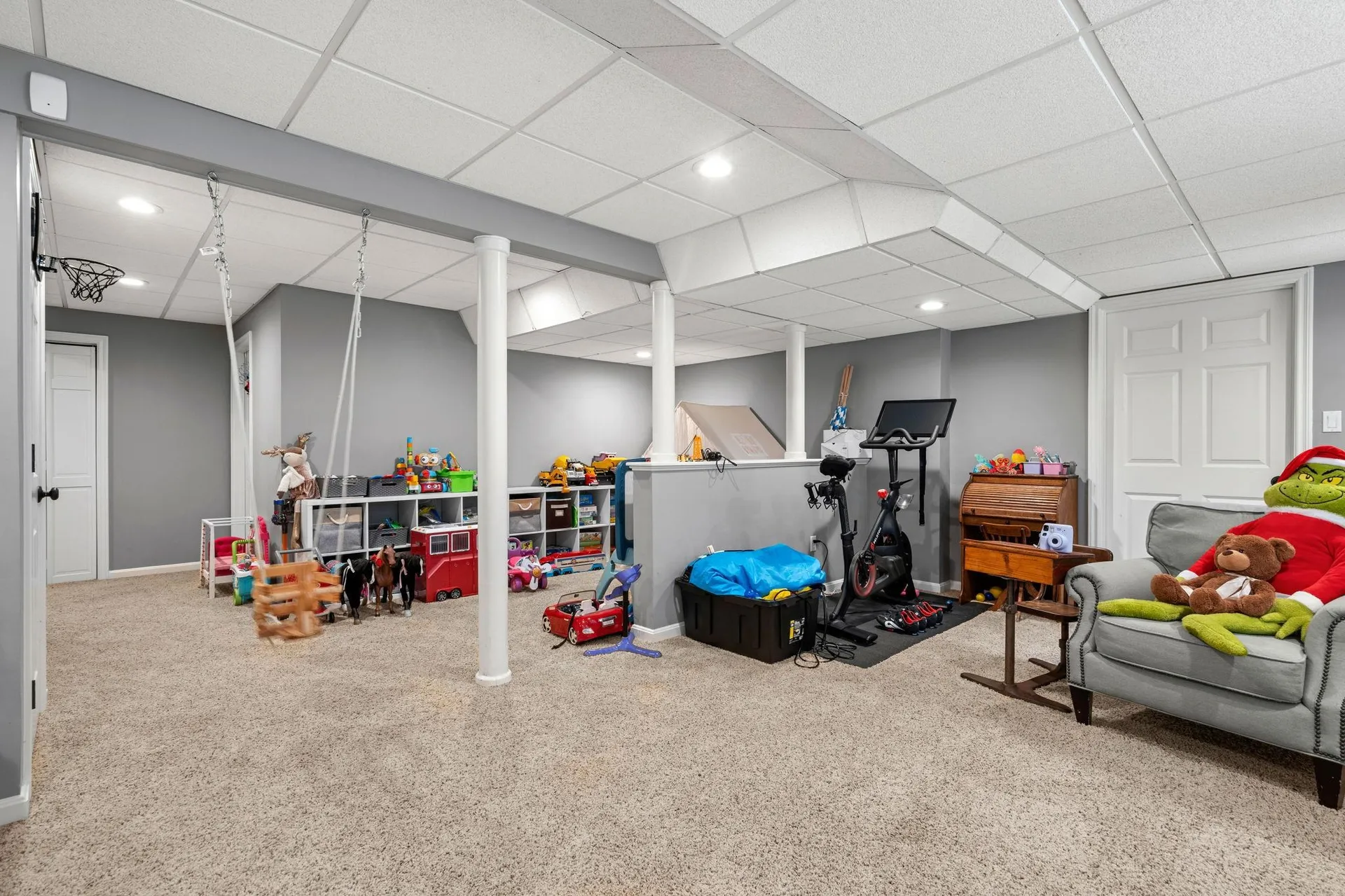 9 Cherry Lane Bedford NH 03110