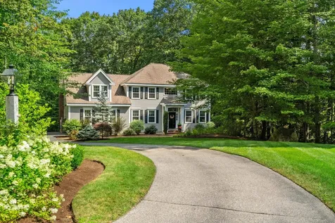 9 Cherry Lane Bedford NH 03110