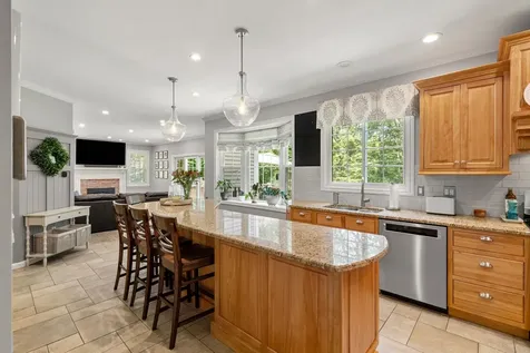 9 Cherry Lane Bedford NH 03110