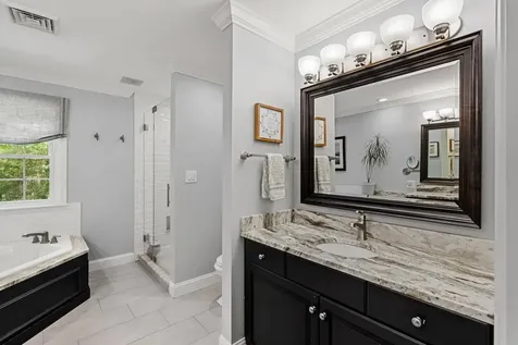 9 Cherry Lane Bedford NH 03110