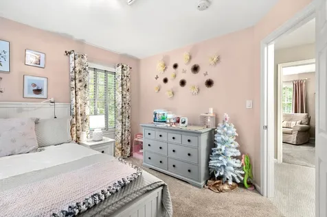 9 Cherry Lane Bedford NH 03110