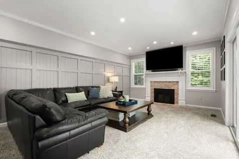 9 Cherry Lane Bedford NH 03110