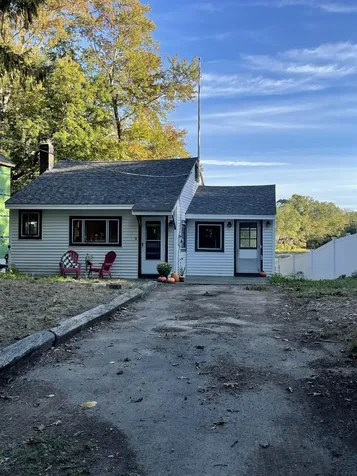 9 Circuit Drive Kingston NH 03848