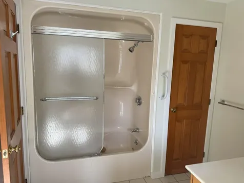 10 Lady Slipper Court Rochester NH 03837