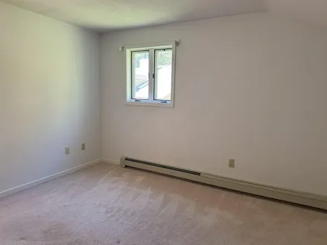 10 Lady Slipper Court Rochester NH 03837