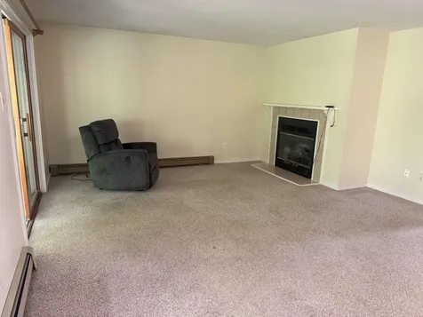 10 Lady Slipper Court Rochester NH 03837