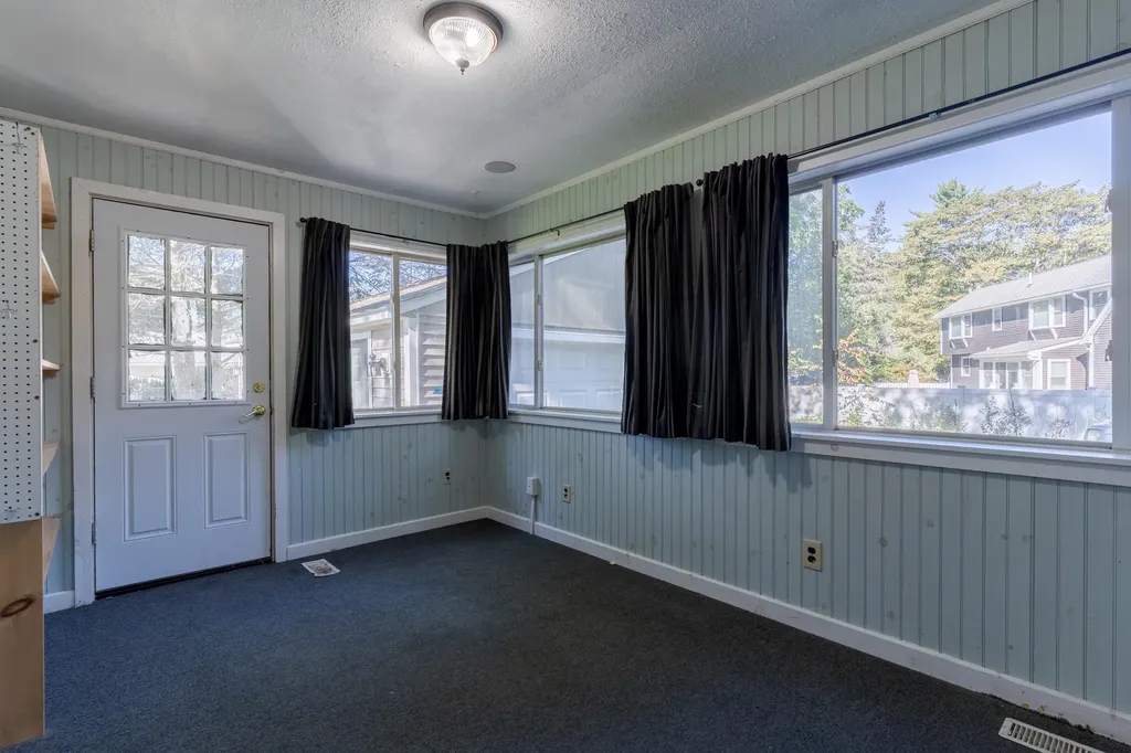 92 Old Rochester Road Dover NH 03820