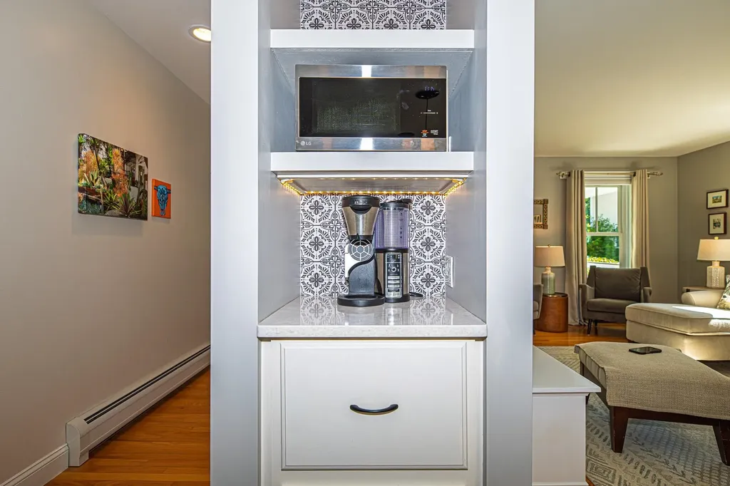 16 Mason Drive Stratham NH 03885