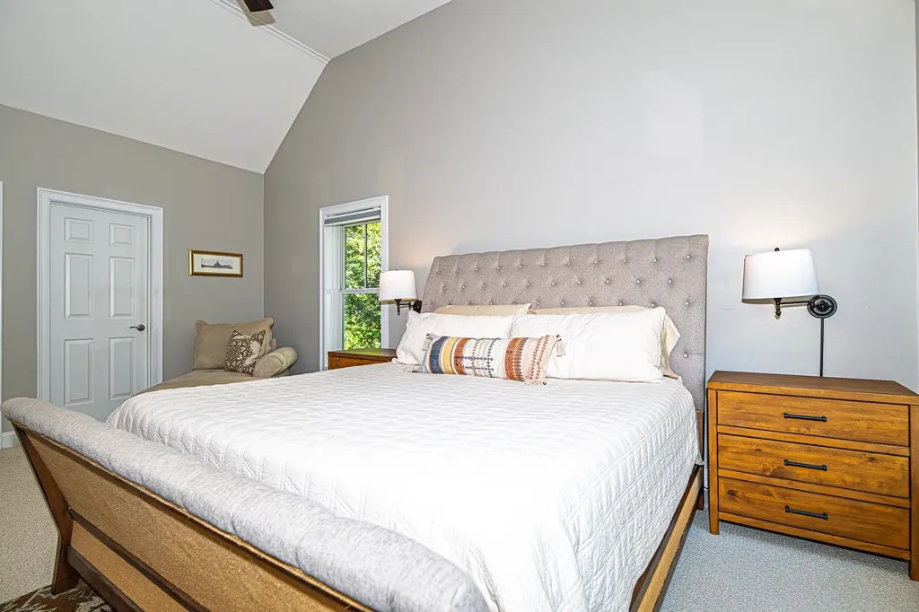 16 Mason Drive Stratham NH 03885