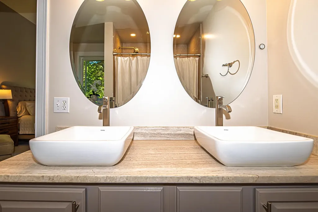 16 Mason Drive Stratham NH 03885