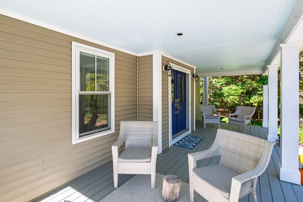 16 Mason Drive Stratham NH 03885