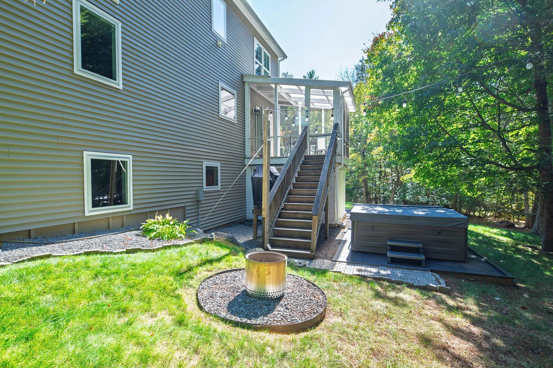 16 Mason Drive Stratham NH 03885