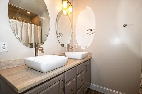 16 Mason Drive Stratham NH 03885