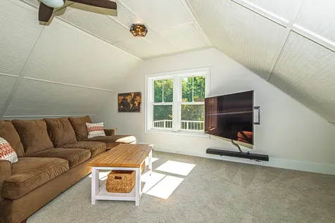 16 Mason Drive Stratham NH 03885