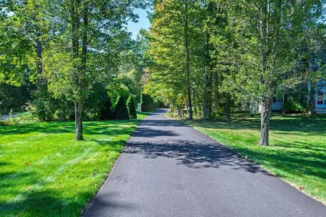 16 Mason Drive Stratham NH 03885