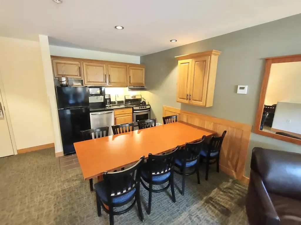 228 East Mountain Road Killington VT 05751