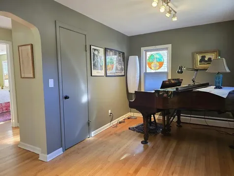 183 Saratoga Avenue Burlington VT 05408