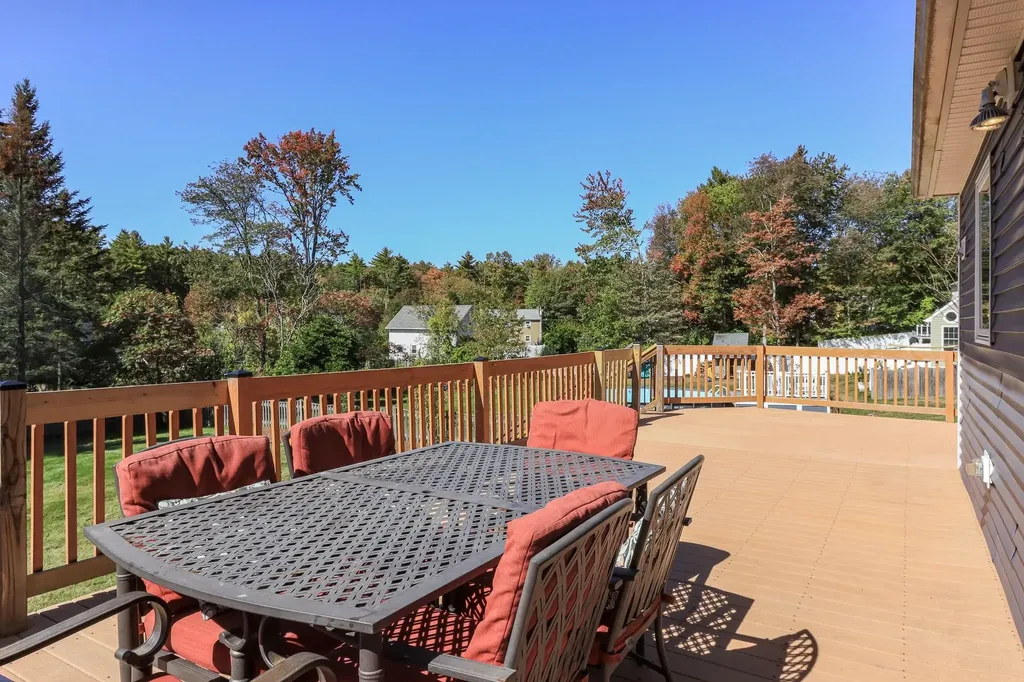 424 Terrie Drive Pembroke NH 03275