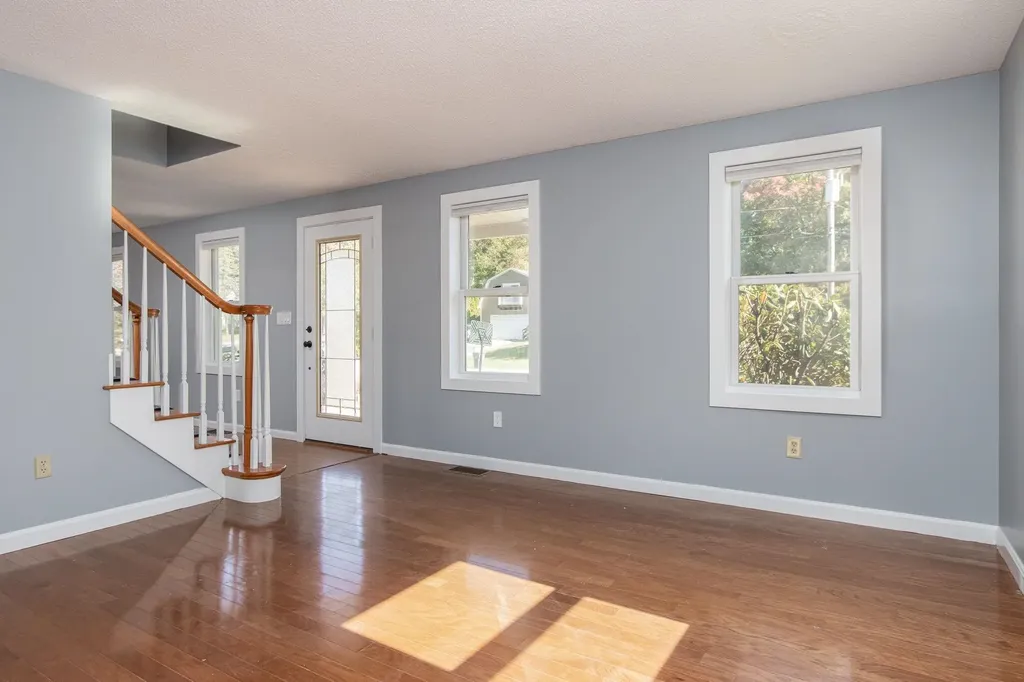 424 Terrie Drive Pembroke NH 03275